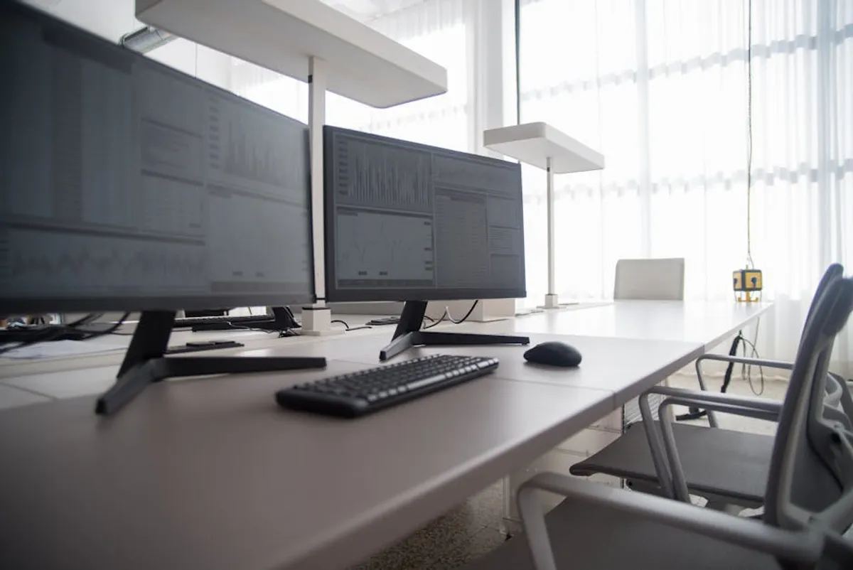 How to Monitor Rankings for Sensitive Niches